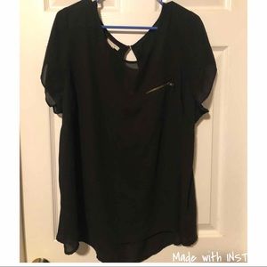 Maurice’s Size 2 blouse, keyhole back